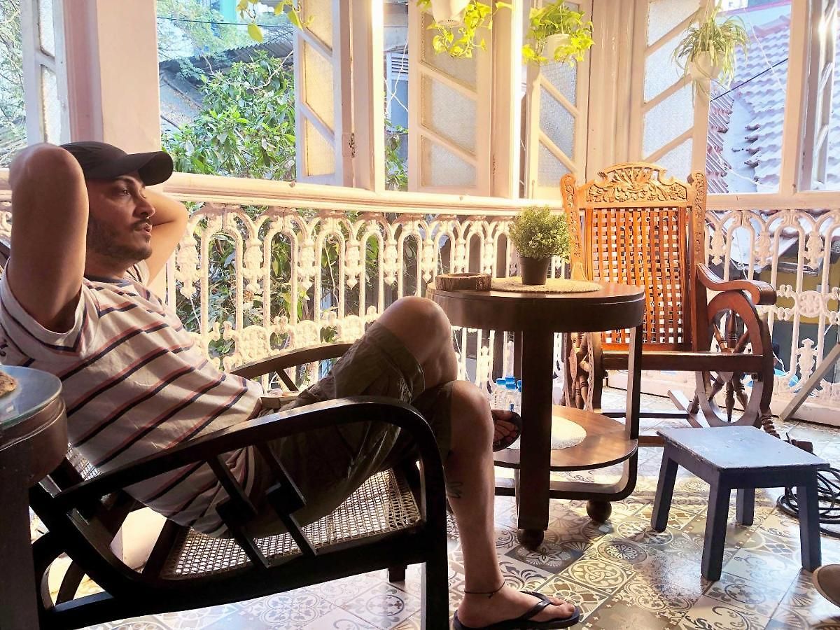 Gosolo Bandra Mumbai