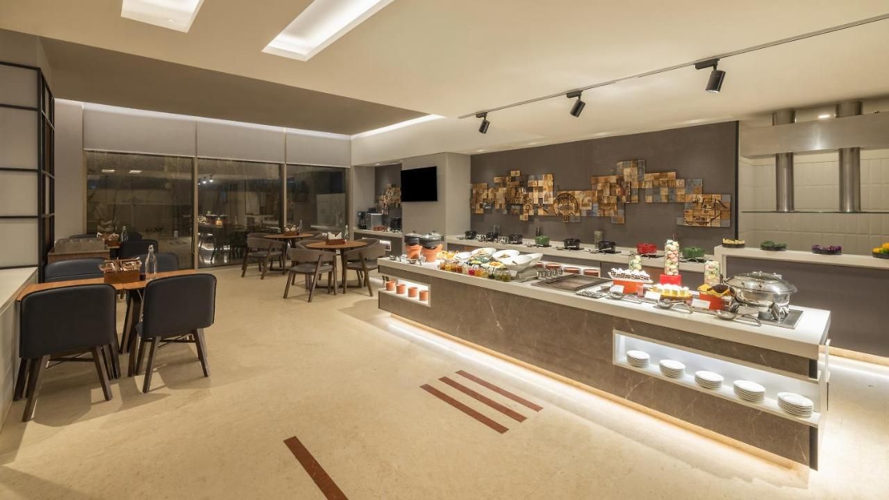 Hotel Ibis Airport - An Accor Brand 4*
