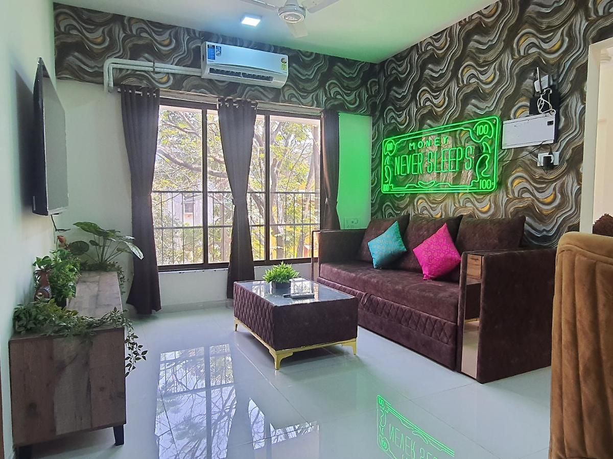 Osi Khar West Mumbai