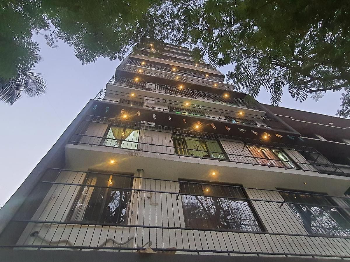 Osi Khar West Apartment Mumbai