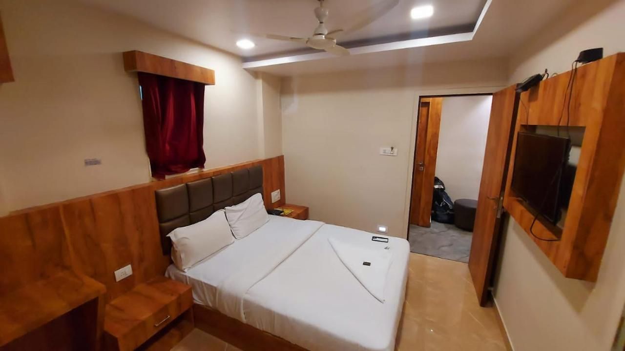 Rigga Kokilaben Dhirubhai Ambani Hospital