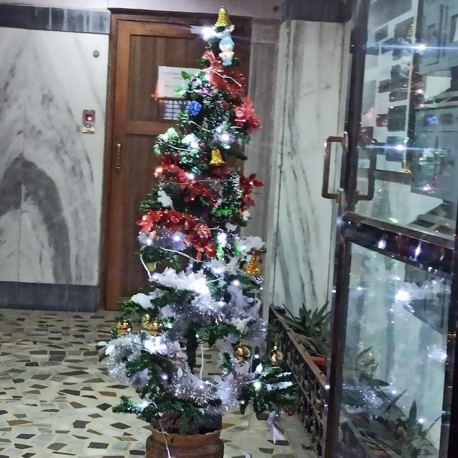 Seaview Bandra W Nr Taj Indian Women Only *