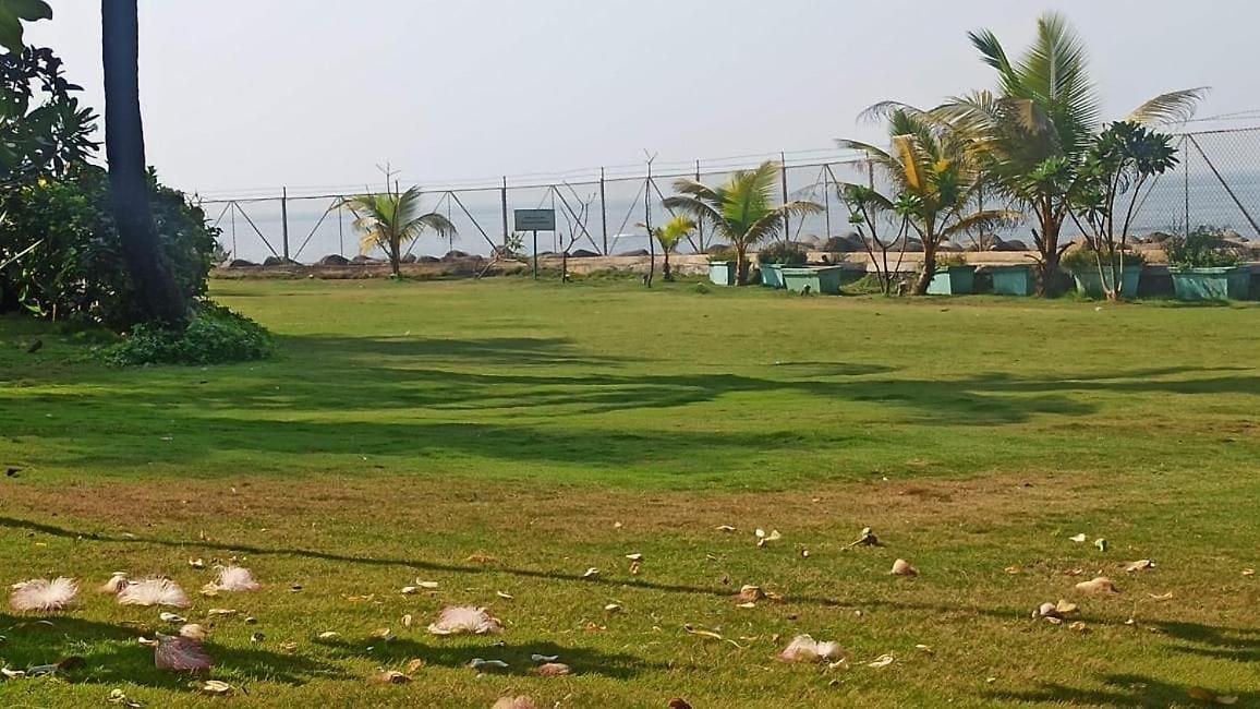 Seaview Bandra W Nr Taj Indian Women Only Homestay