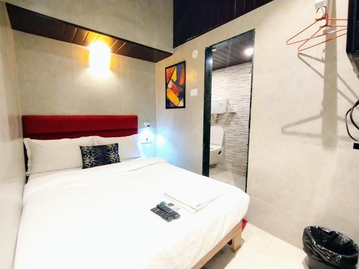 Eros - Near Airport T2 3* Mumbai