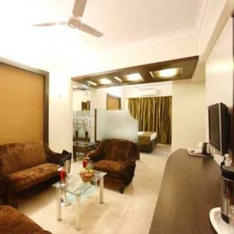 Plaza Hotel 3*