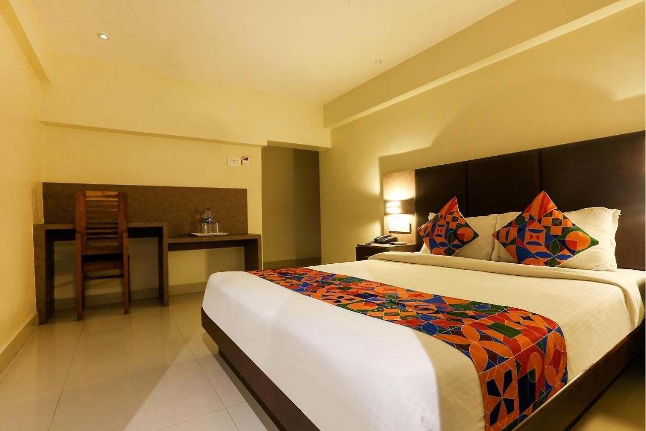 Via West - Nr International Airport Hotel 3*