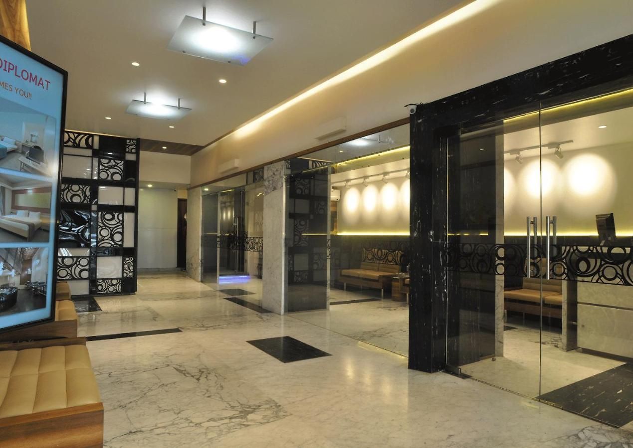 Diplomat, Colaba 3*