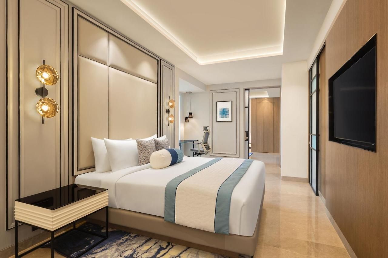 Fairfield By Marriott International Airport Hotel 4*