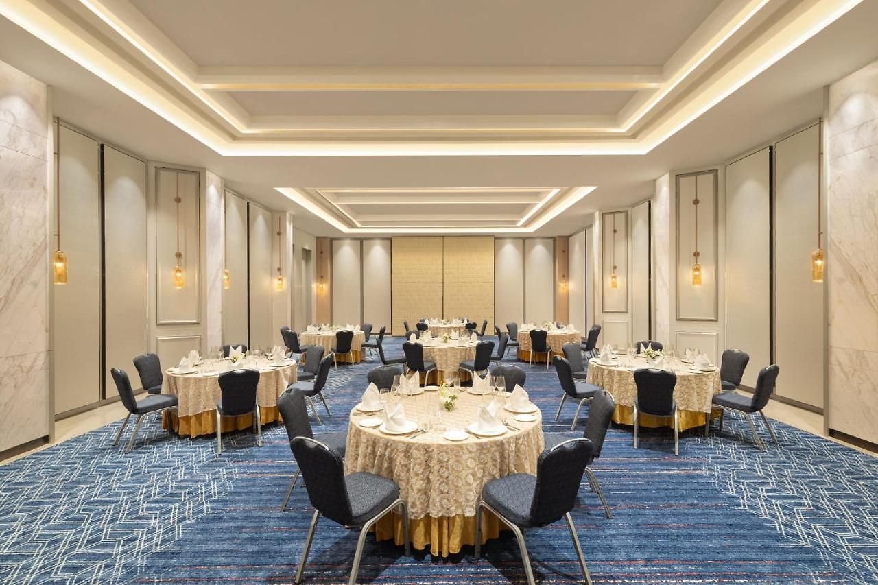Fairfield By Marriott International Airport Hotel 4*