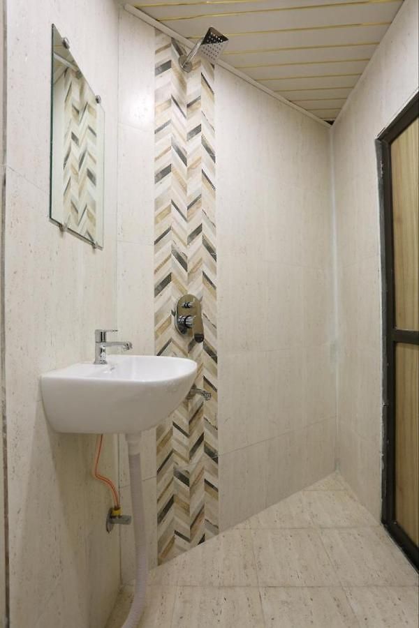 Crown Goregaon