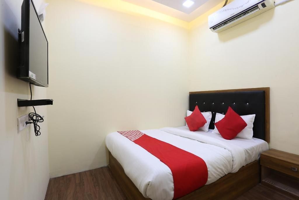 Crown Goregaon *