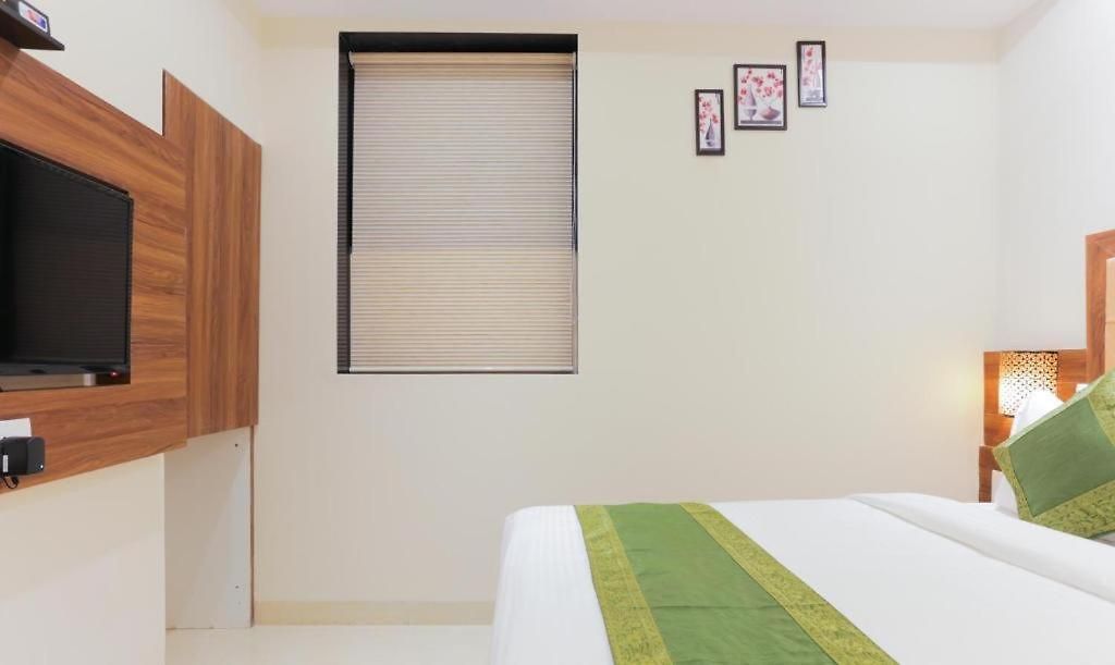 Skylink Hospitality Next To Amber Imperial Mumbai