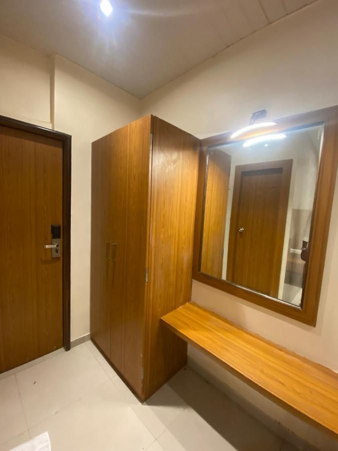 Bkc - Near Trade Center, Visa Consulate Bkc Hotel