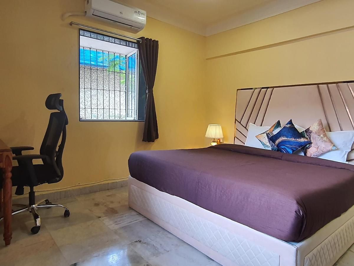Osi Khar West Apartment Mumbai