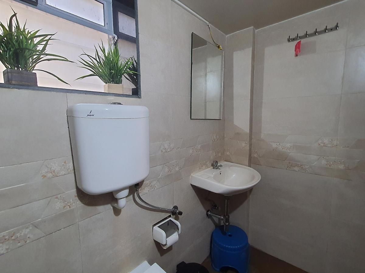Osi Khar West Apartment