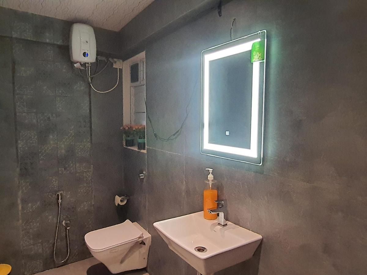 Osi Andheri East Apartment