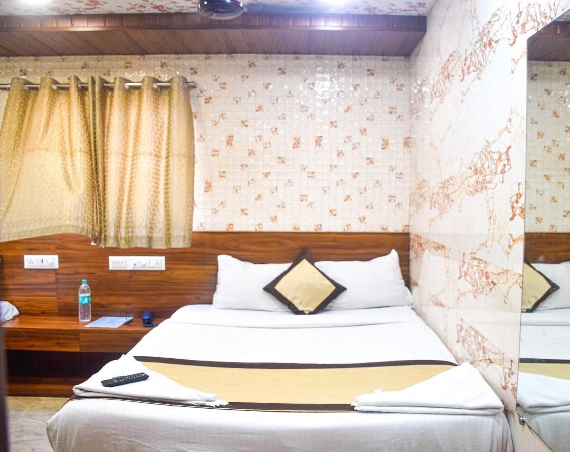 Hotel T-Junction Bkc Residency *