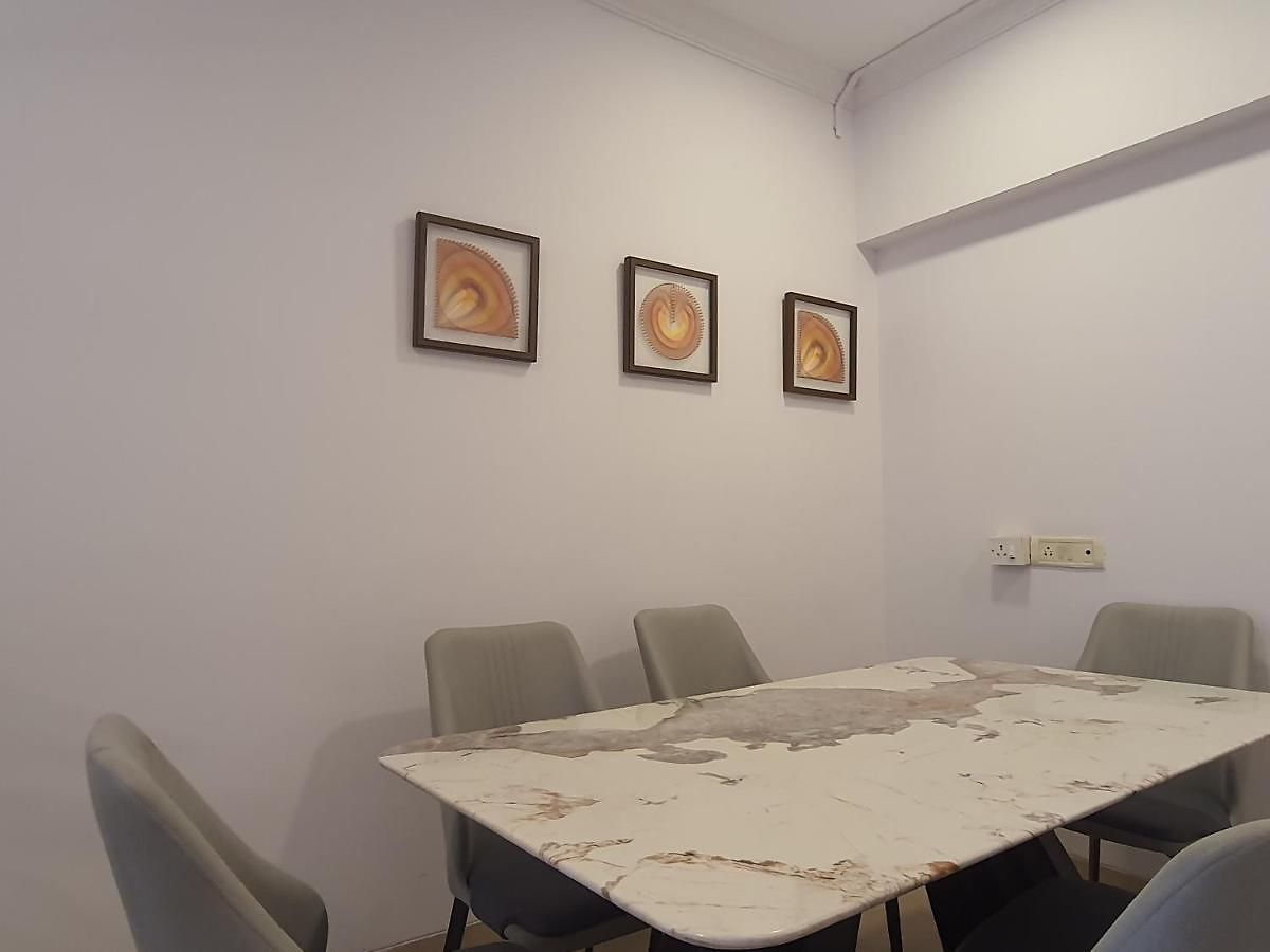 Osi Perry Cross Bandra West Apartment *