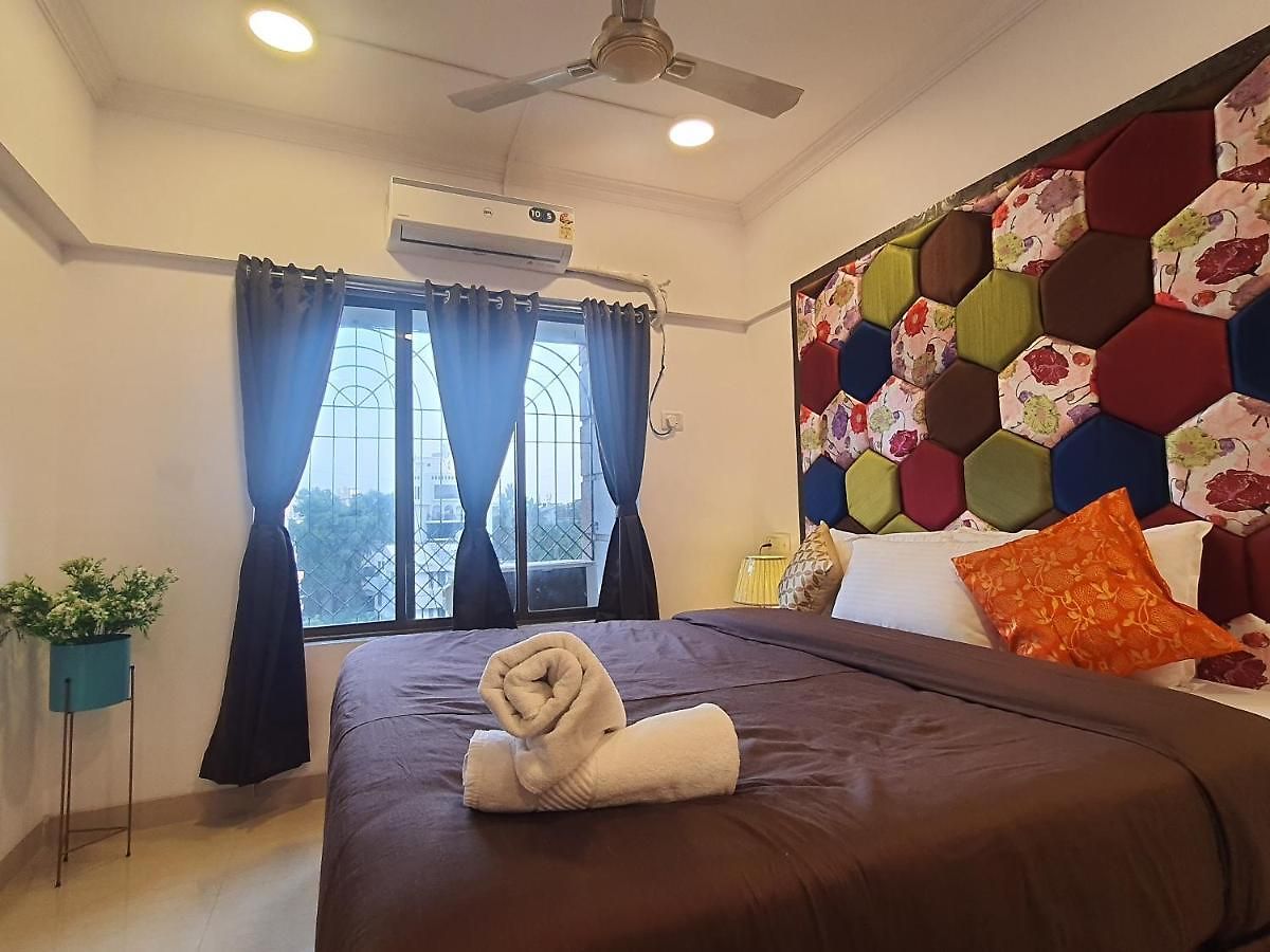 Apartment Osi Perry Cross Bandra West