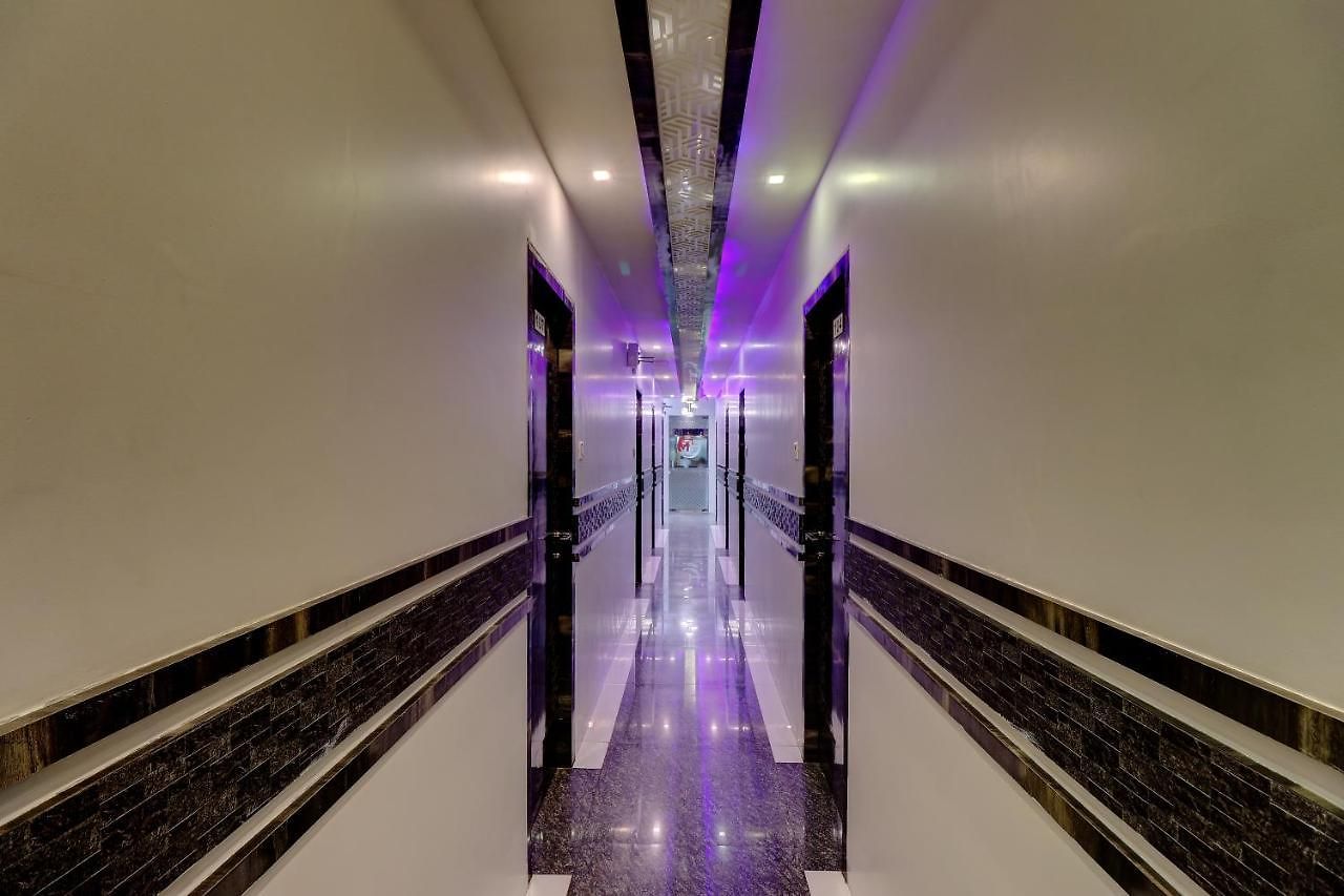 Hotel Magnet Terminal-2 3*