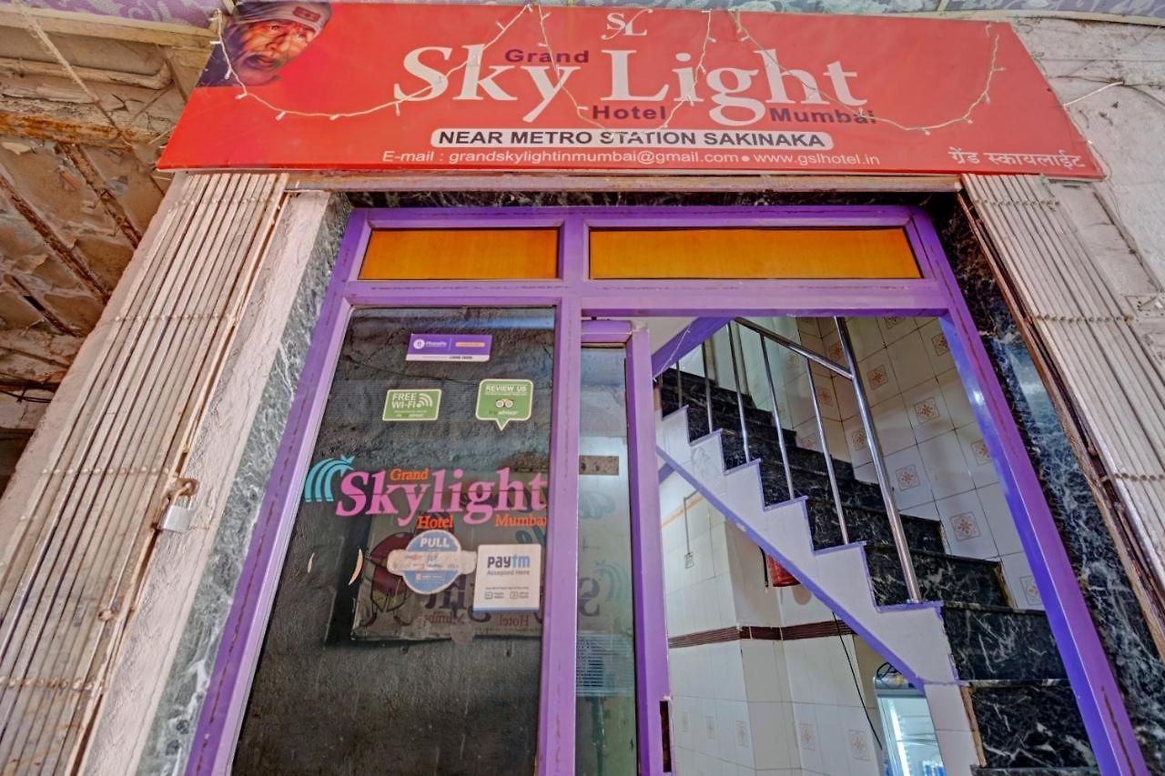 Spot On Grand Skylight Near Chhatrapati Shivaji International Airport 2*