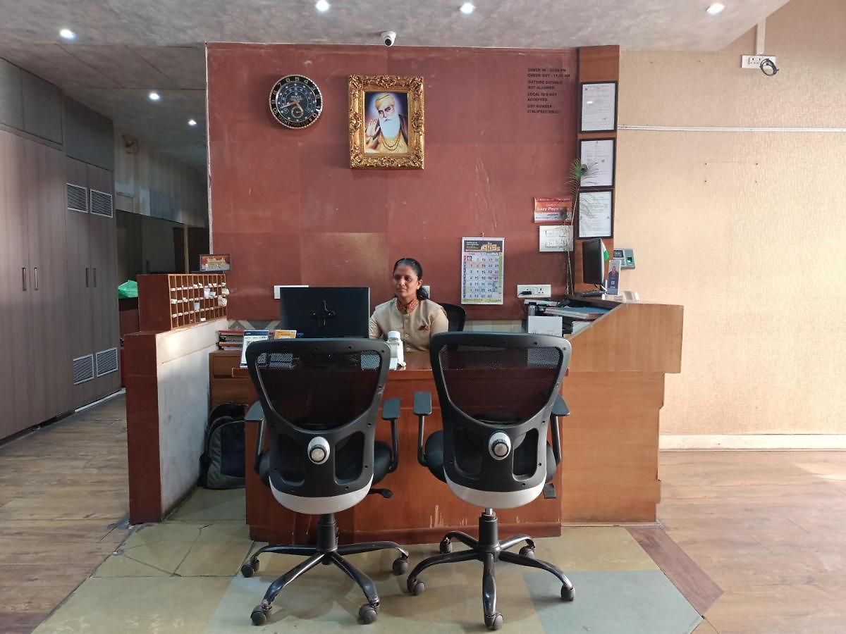 Hotel Highway Andheri East