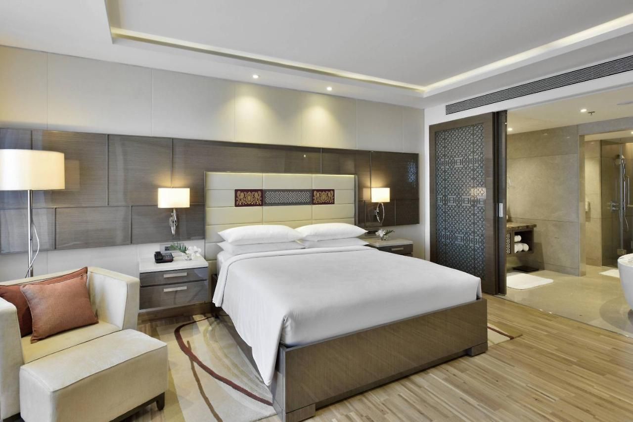 Hotel Jw Marriott Sahar Airport 5*