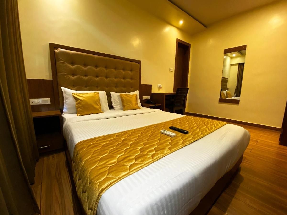Pearl's Bkc Inn- Near Trade Centre, Visa Consulate 3*