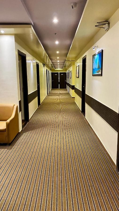 Pearl's Bkc Inn- Near Trade Centre, Visa Consulate