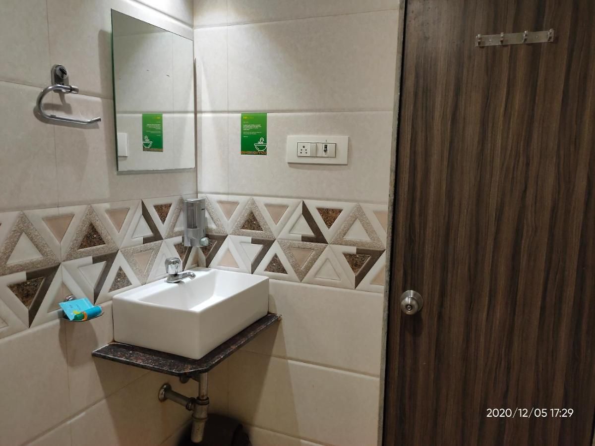 Guest house Orange International-santacruz 3*