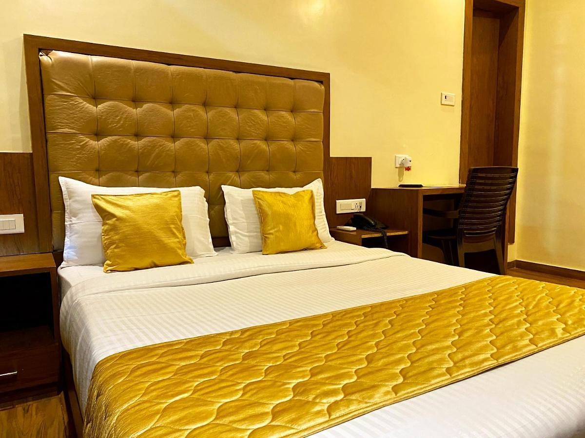 Pearl's Bkc Inn- Near Trade Centre, Visa Consulate Hotel 3*