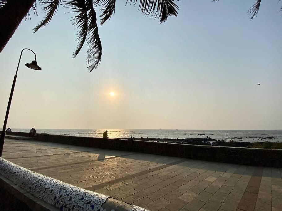 Apartment White Rose, At Carter Road By Connekt Homes Mumbai