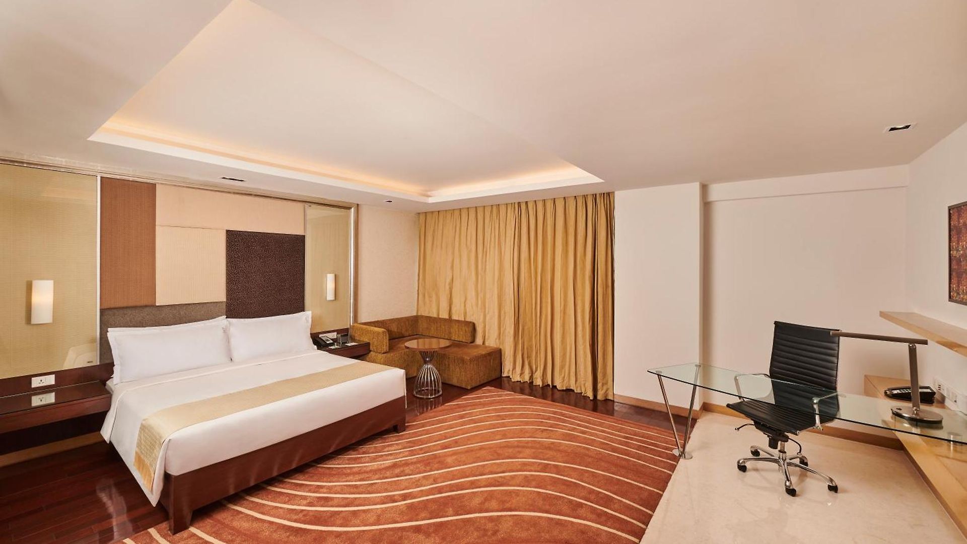 International Airport By Ihg Hotel