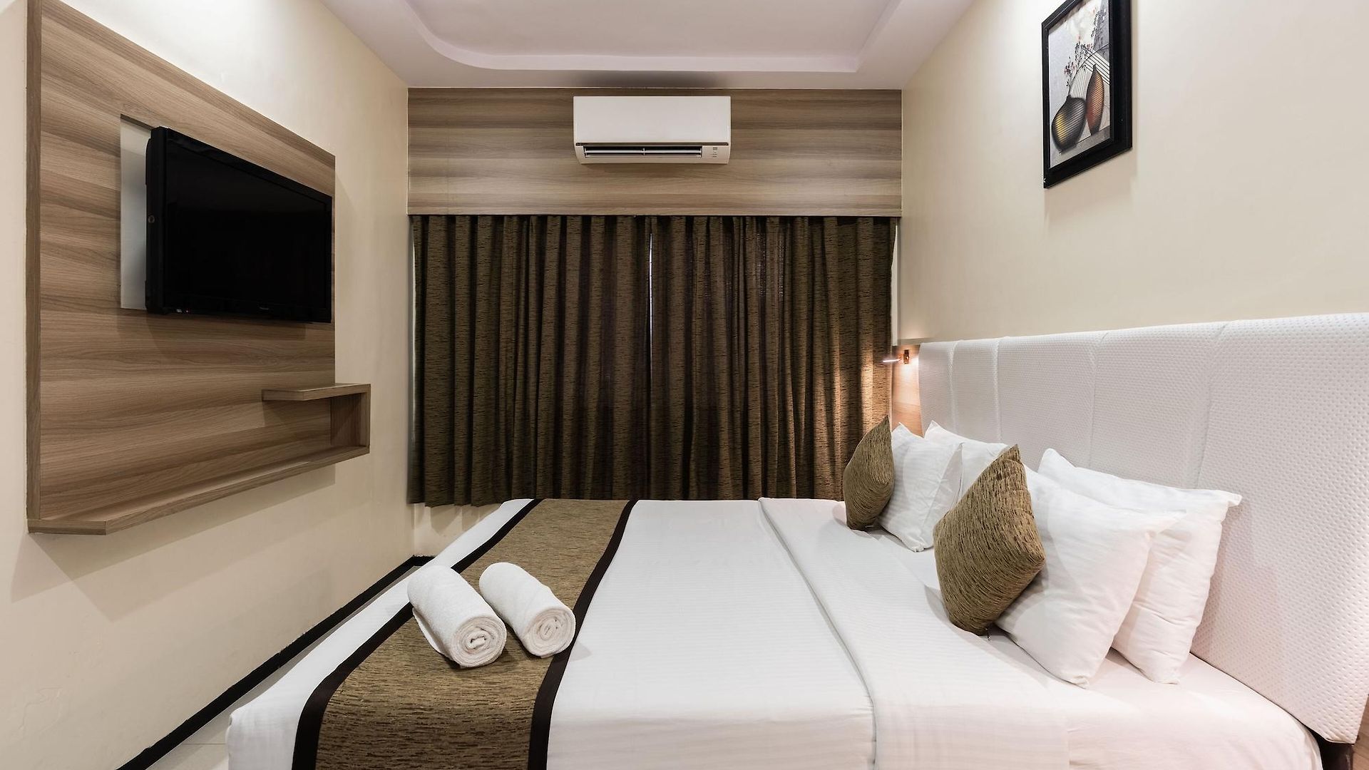Hotel Avon Ruby Dadar Mumbai