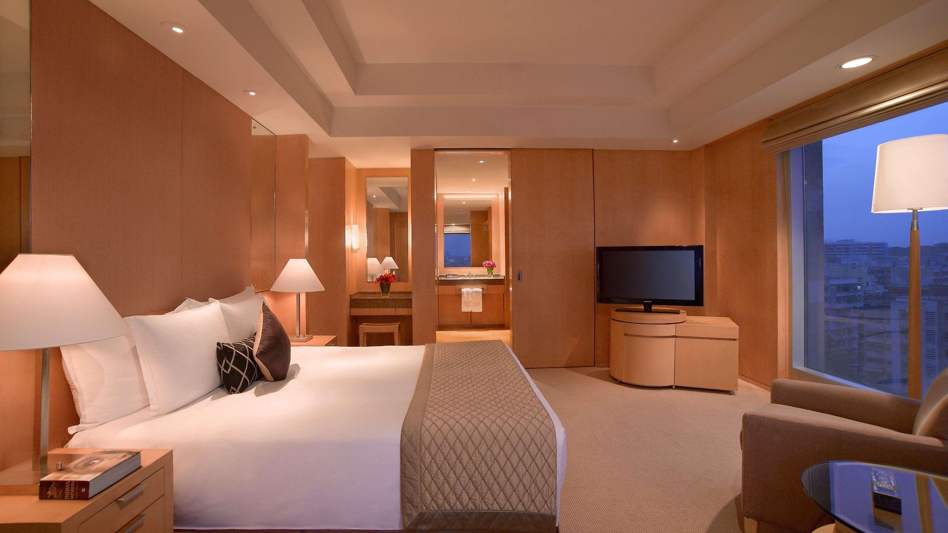 Grand Hyatt And Residences Hotel