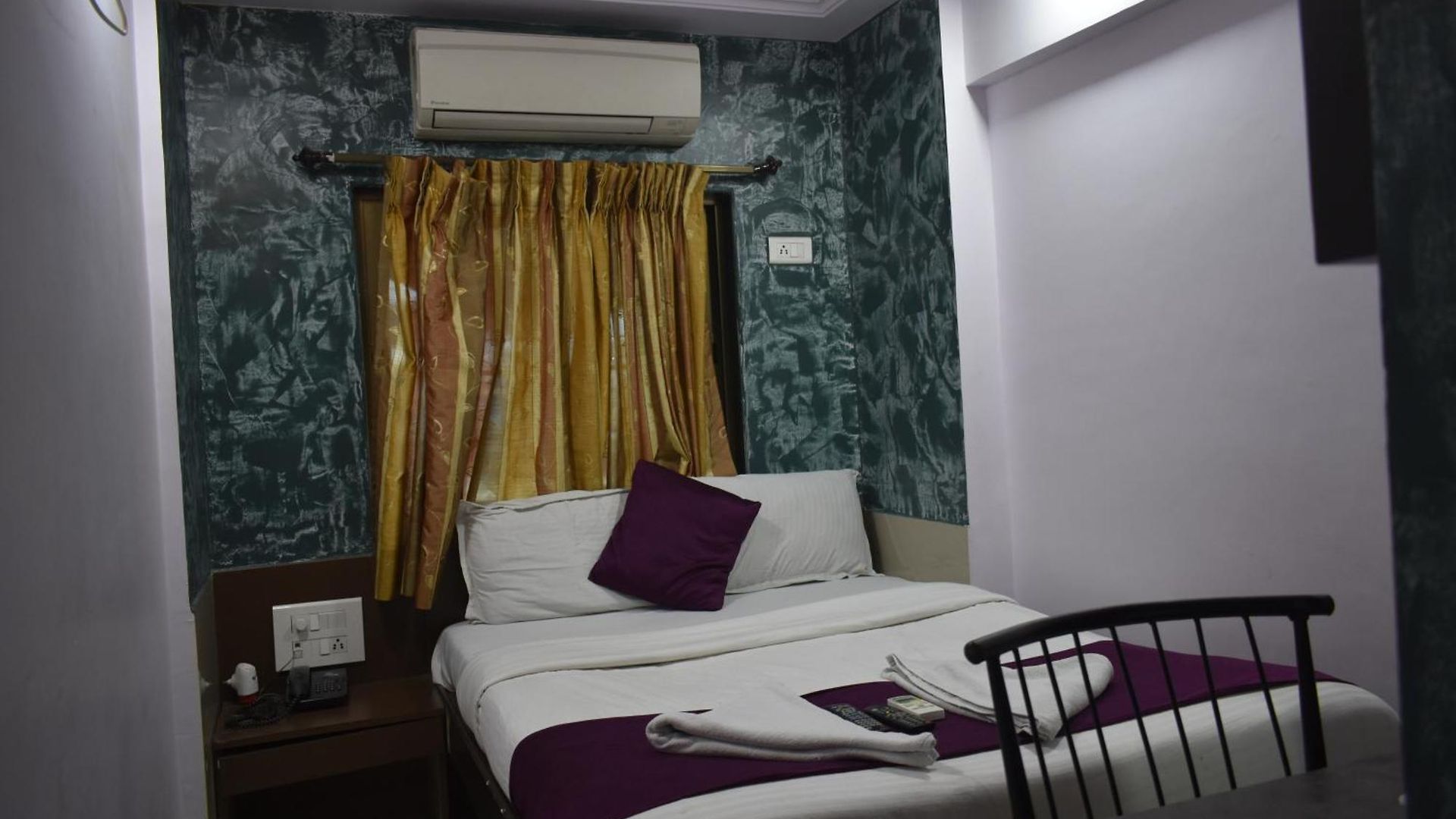 Arma Court - Near Us Embassy, Bkc Hotel 2*