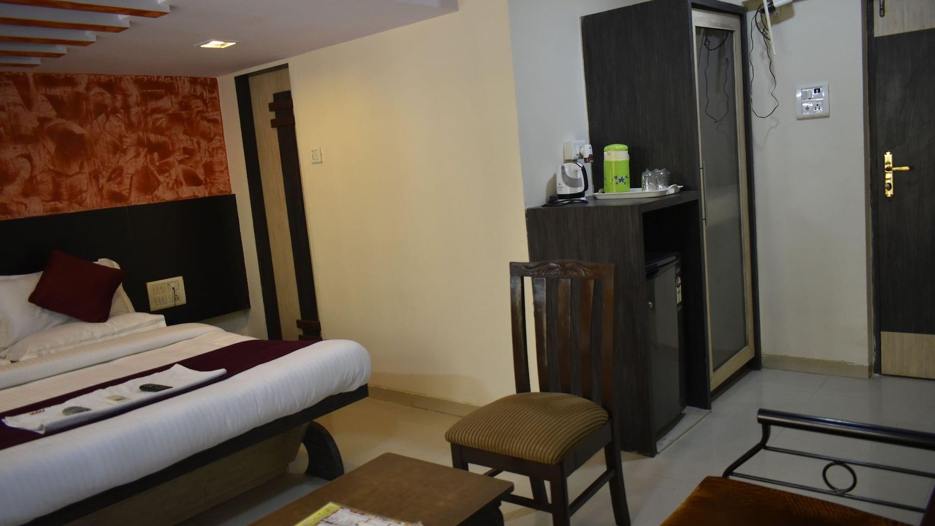 Arma Court - Near Us Embassy, Bkc Hotel