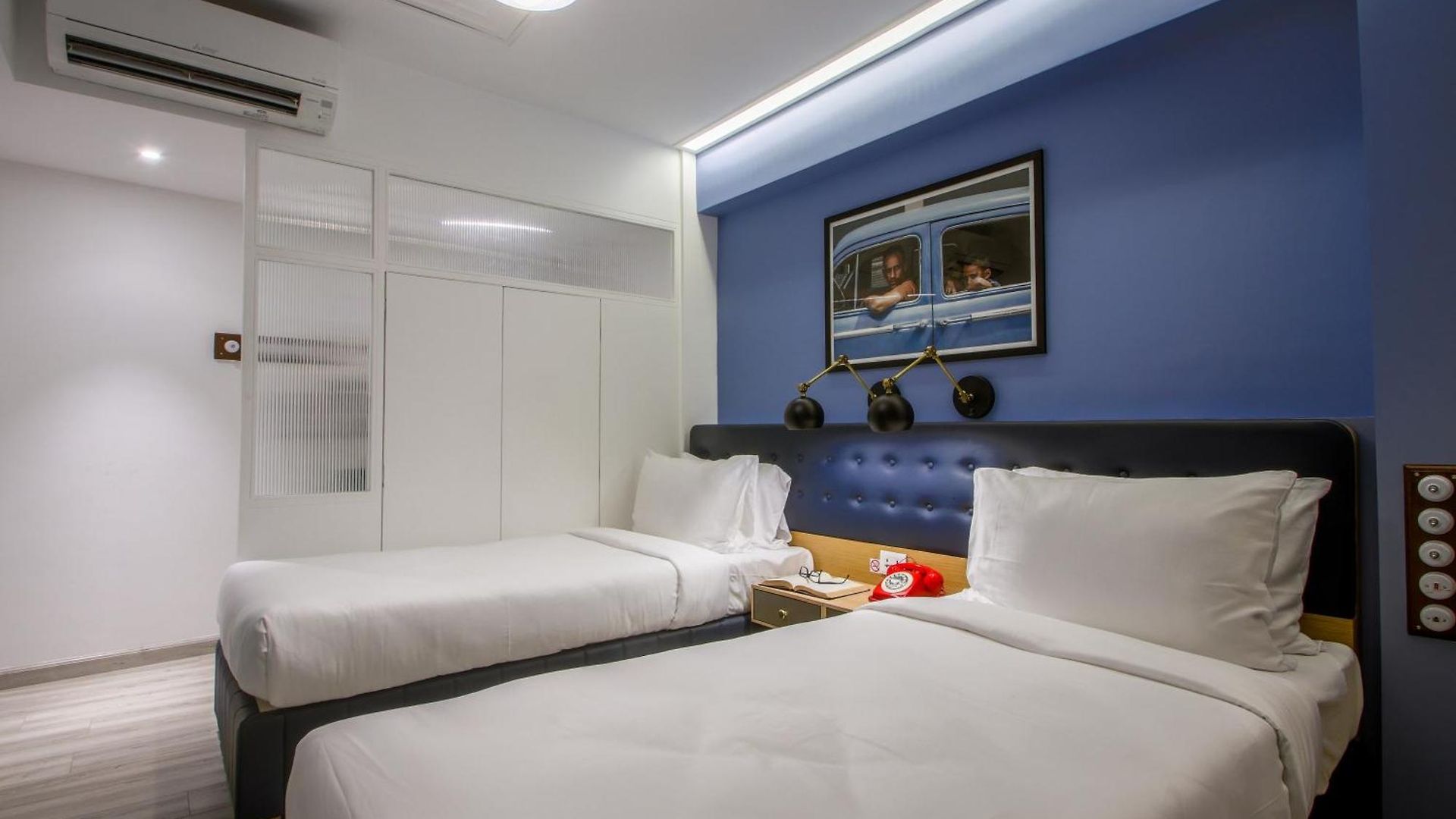 Hotel T24 Retro Mumbai