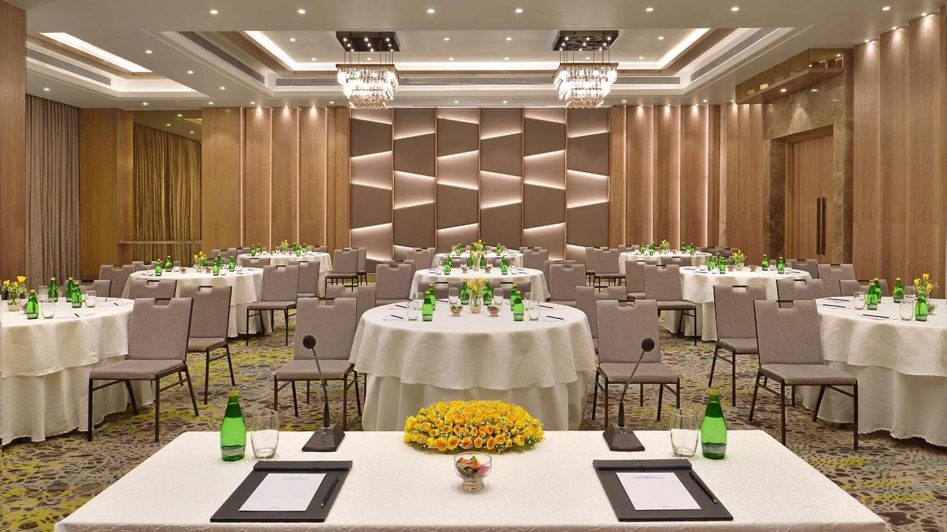 Radisson Andheri Midc Hotel