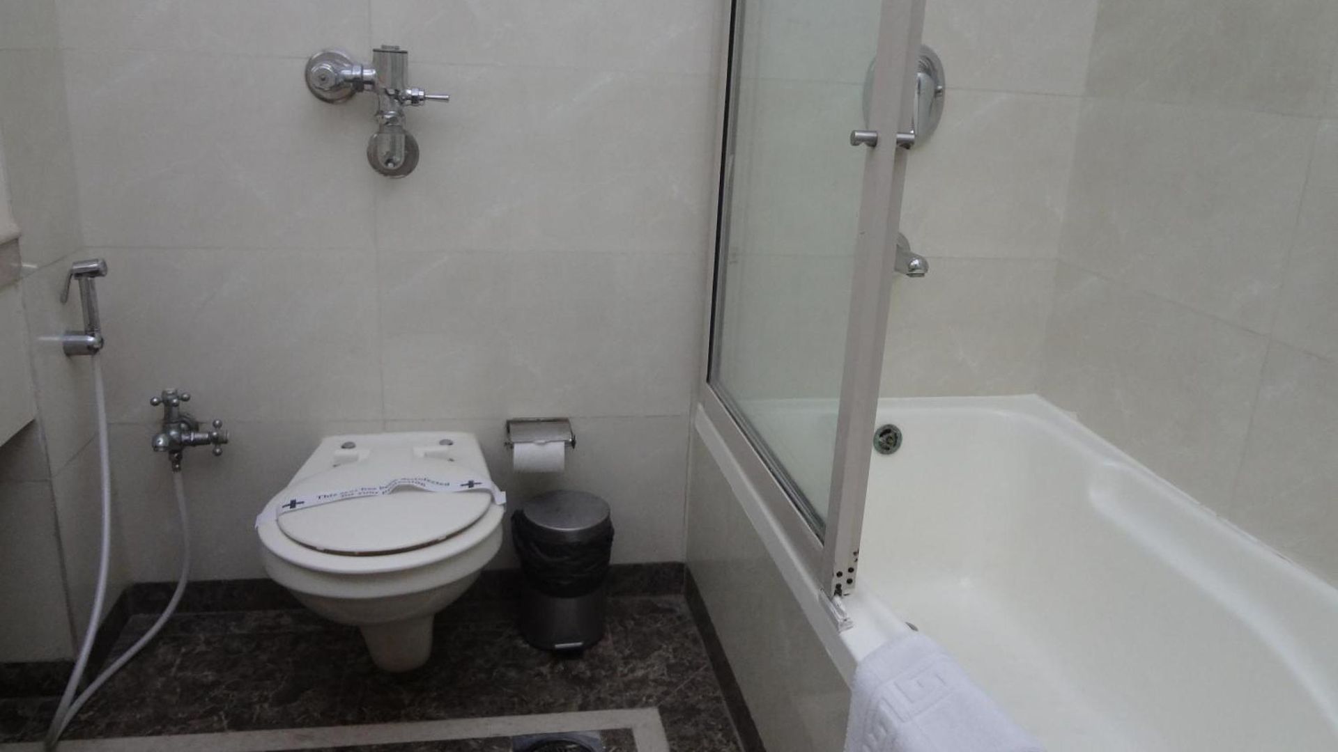 Hotel Suncity Apollo - Gateway Of India 3*