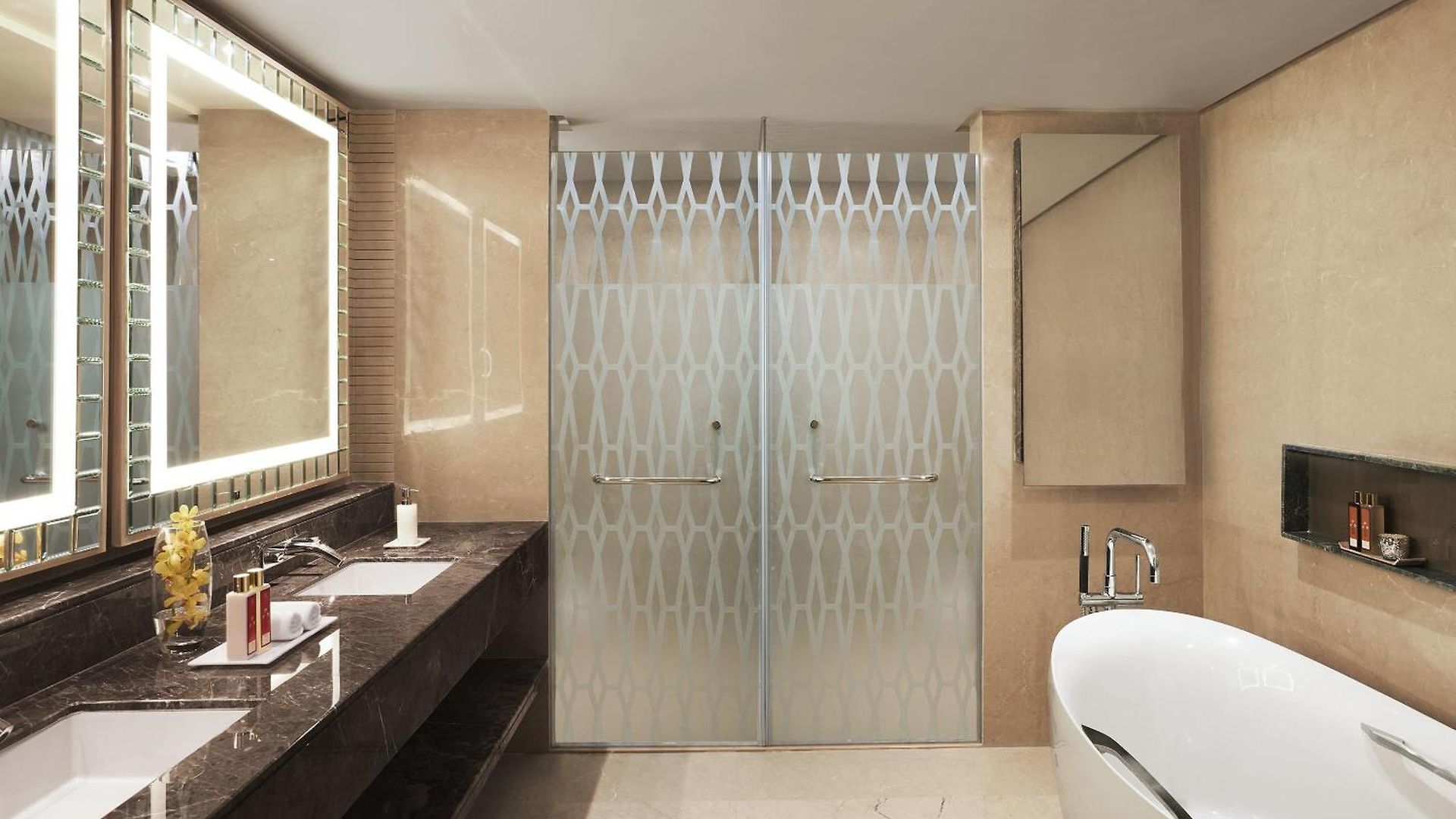 Taj Santacruz 5*