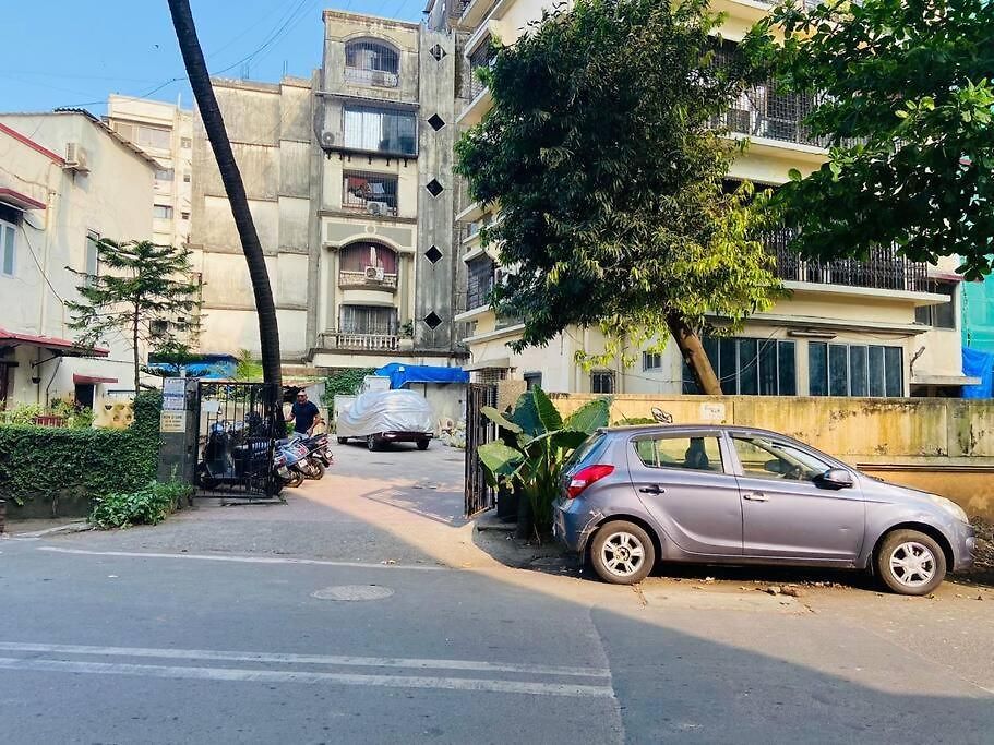 Mon Desire 5, Perry Cross Rd, Bandra West By Connekt Homes