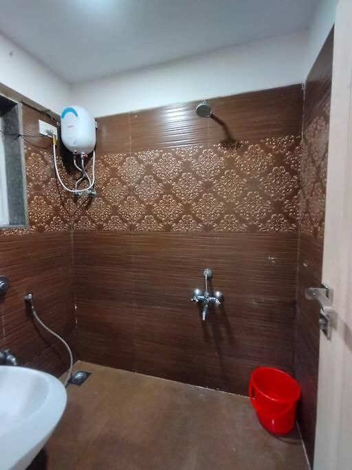 Marina 203, Nl Road, Bandra West By Connekt Homes Apartment