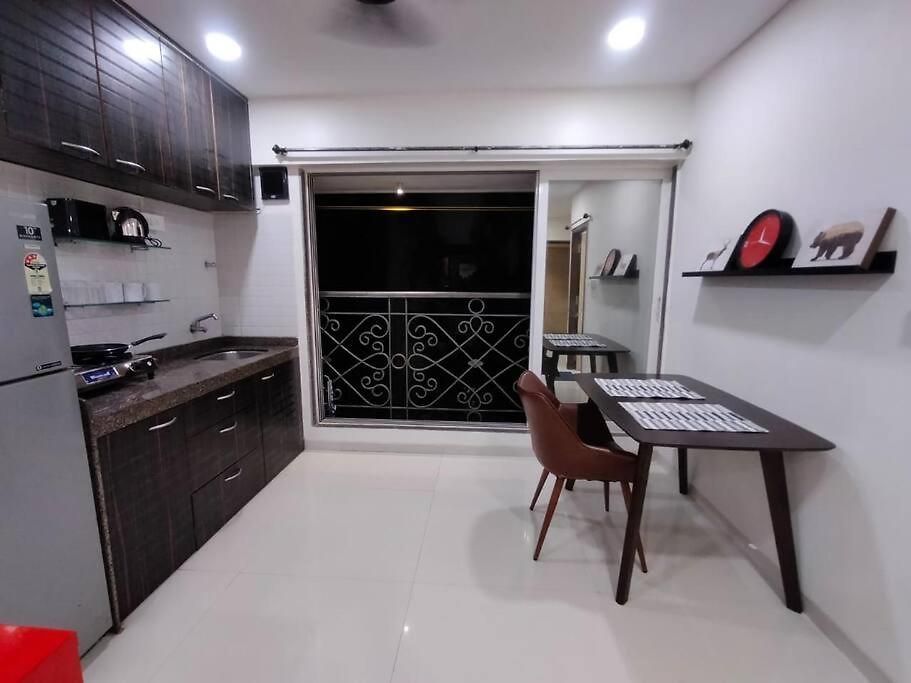 Marina 203, Nl Road, Bandra West By Connekt Homes Apartment *