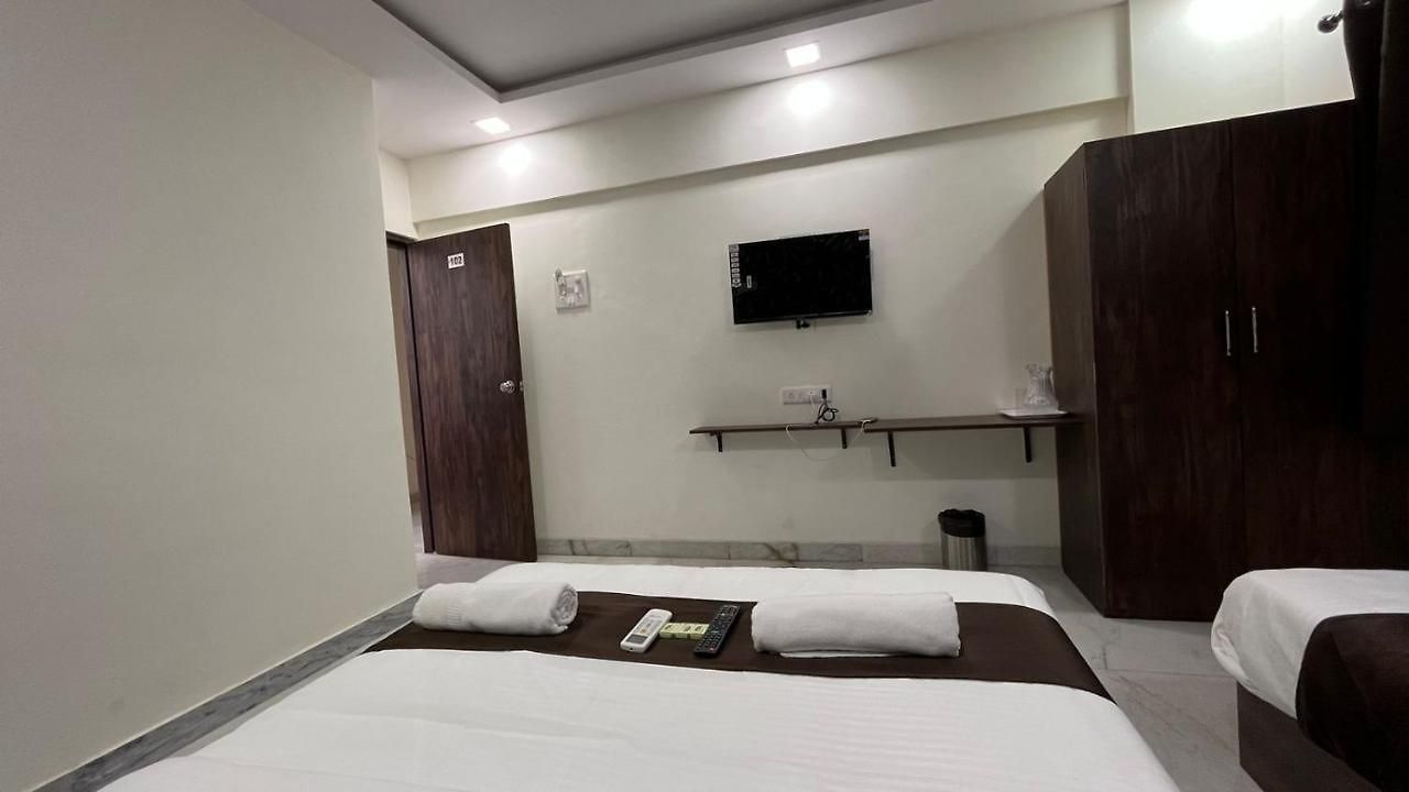 Plaza - Prabhadevi Dadar Hotel