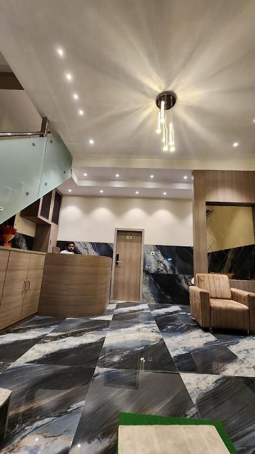 Hotel Peace International 3*