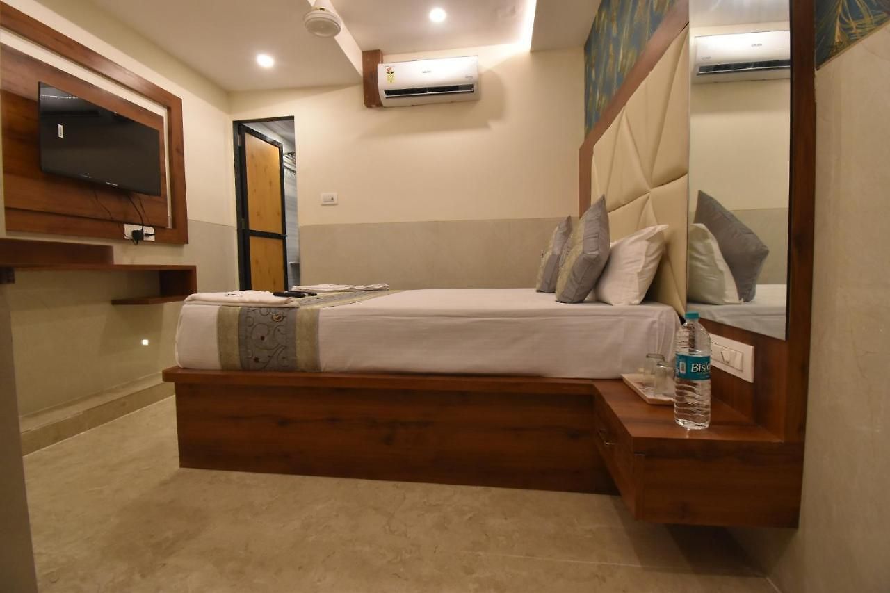Dream Palace Residency - Near To Us Embassy Bkc 2*