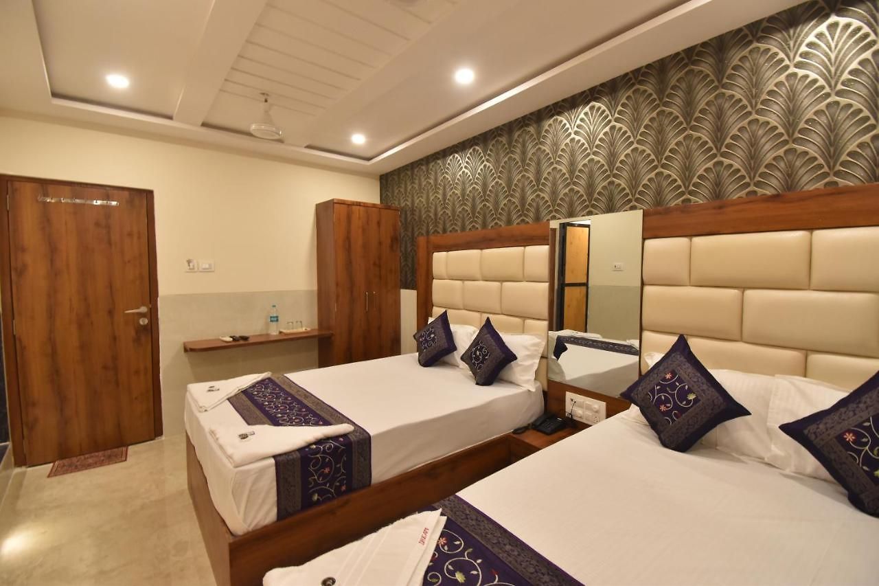Dream Palace Residency - Near To Us Embassy Bkc 2*
