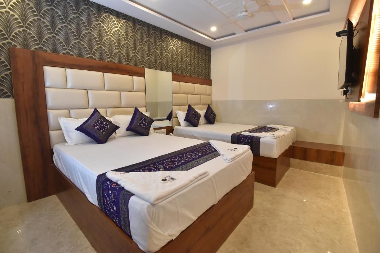 Dream Palace Residency - Near To Us Embassy Bkc 2*