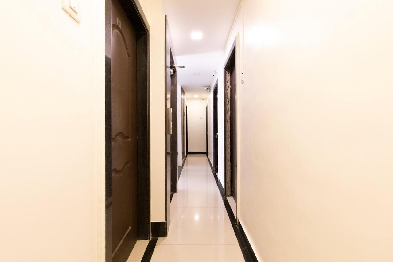Girgaon Palace Near Chowpatty 3* Mumbai